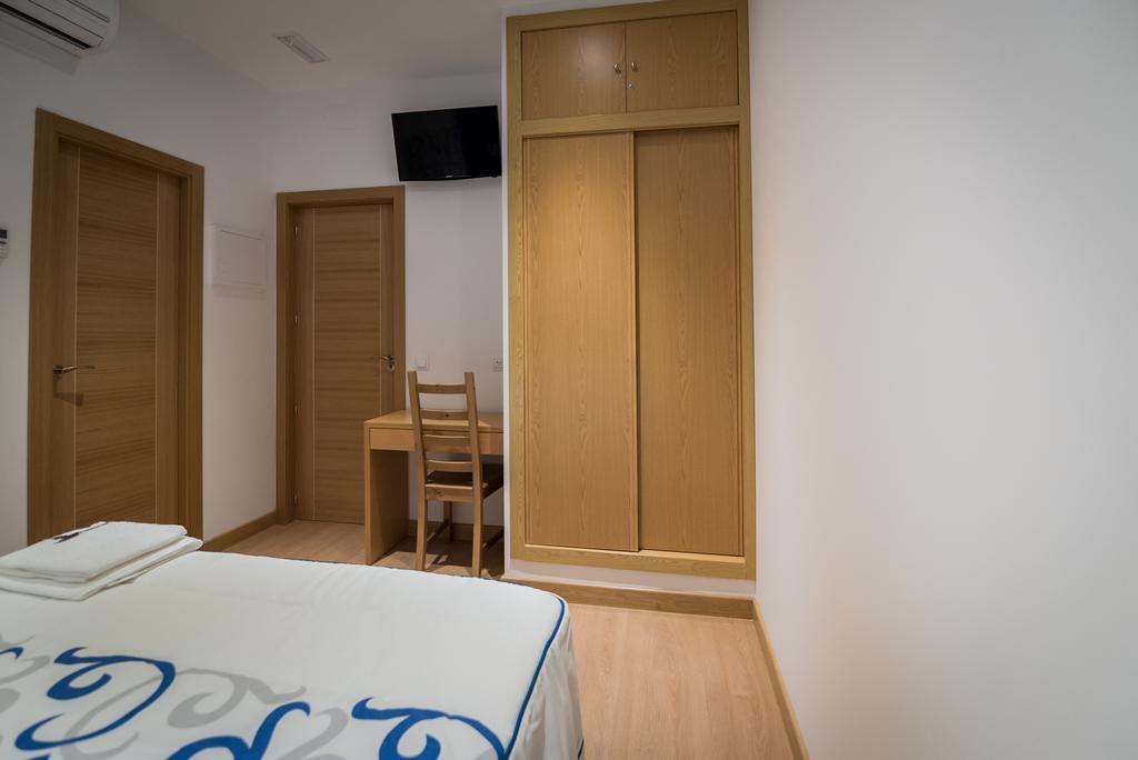 Hostal Carracedo Madrid Dış mekan fotoğraf