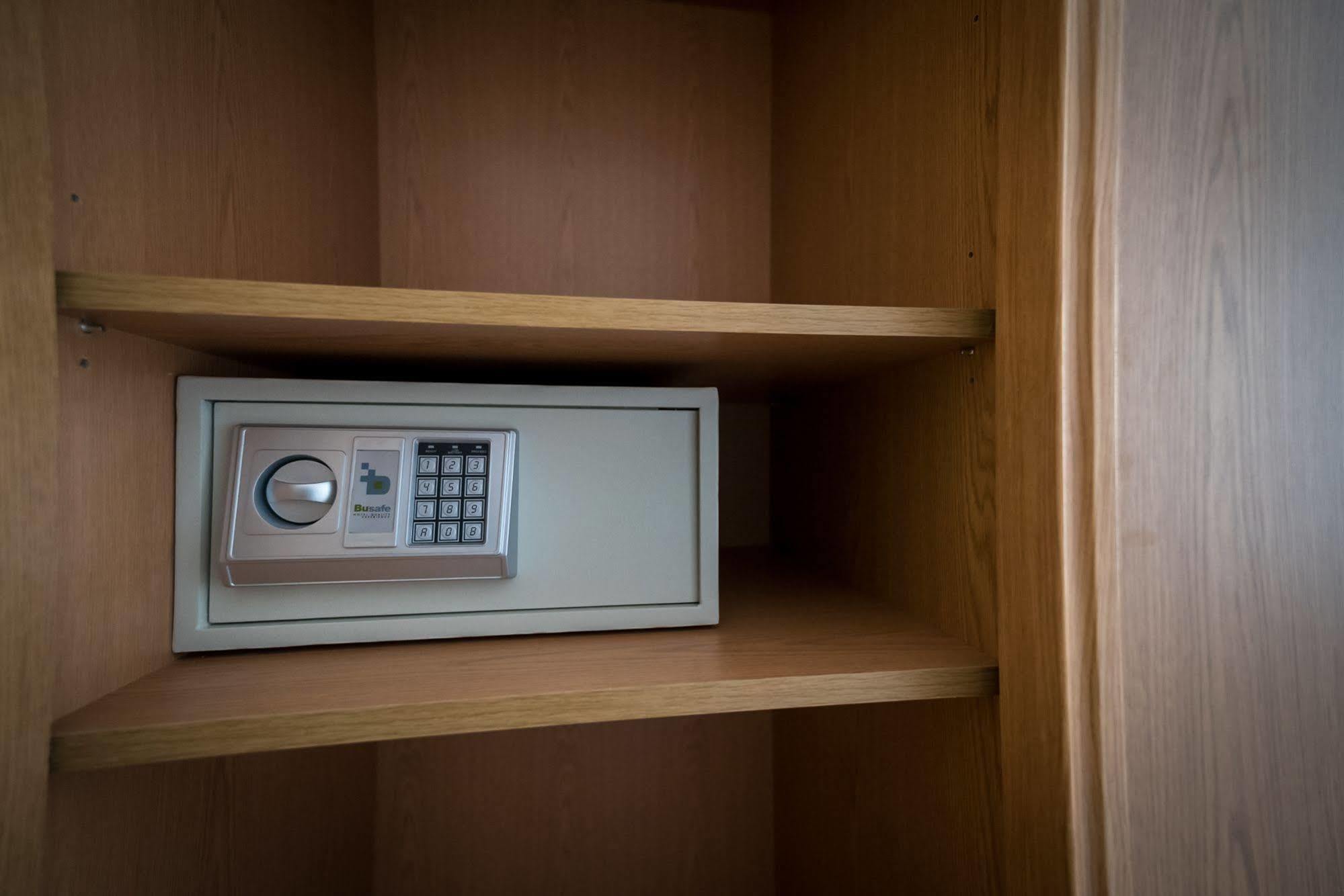 Hostal Carracedo Madrid Dış mekan fotoğraf