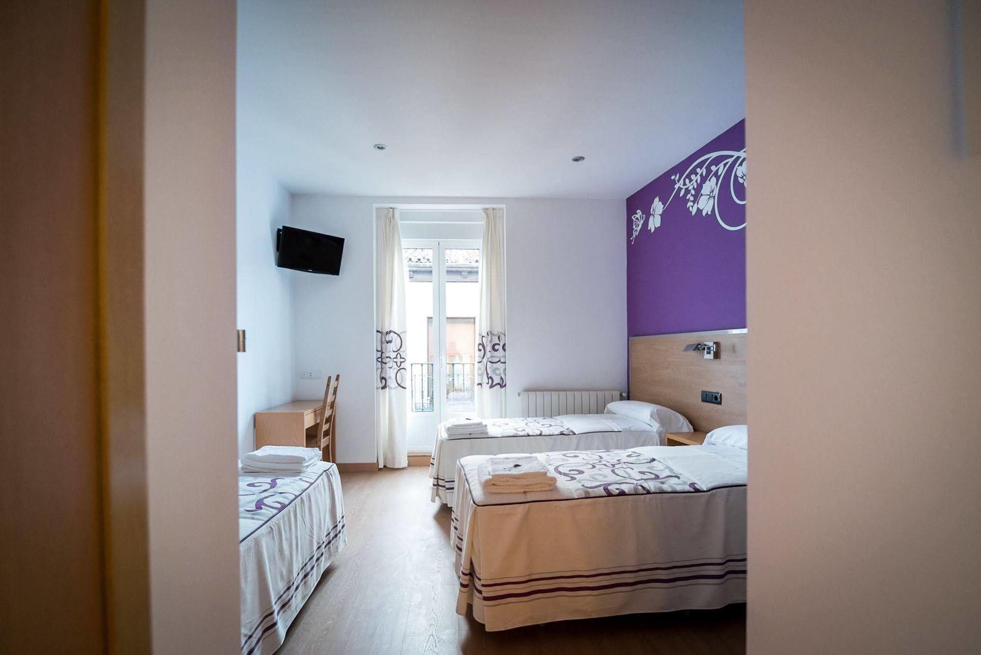Hostal Carracedo Madrid Dış mekan fotoğraf