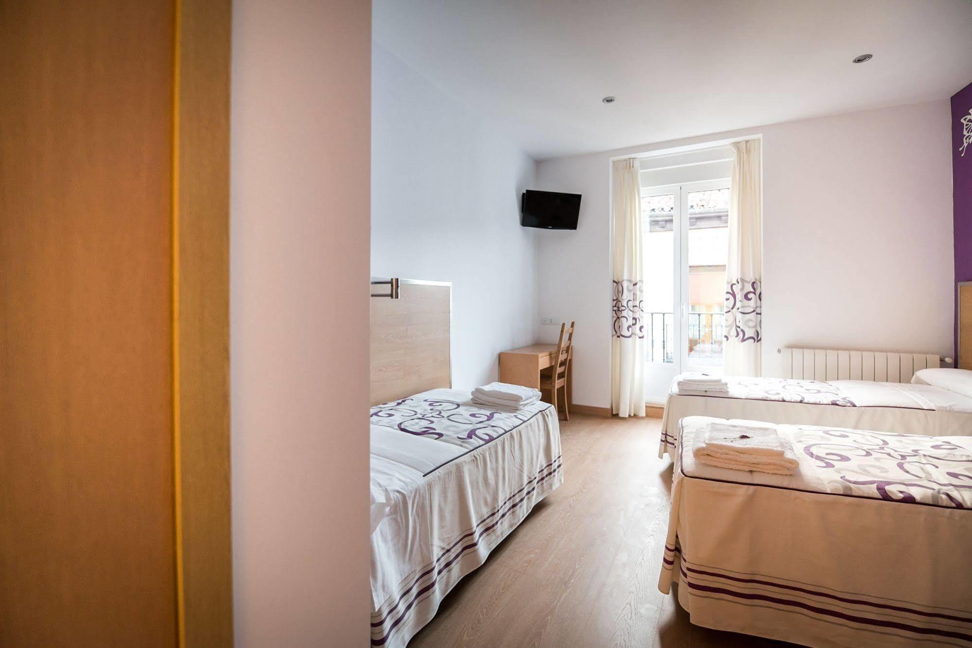 Hostal Carracedo Madrid Dış mekan fotoğraf